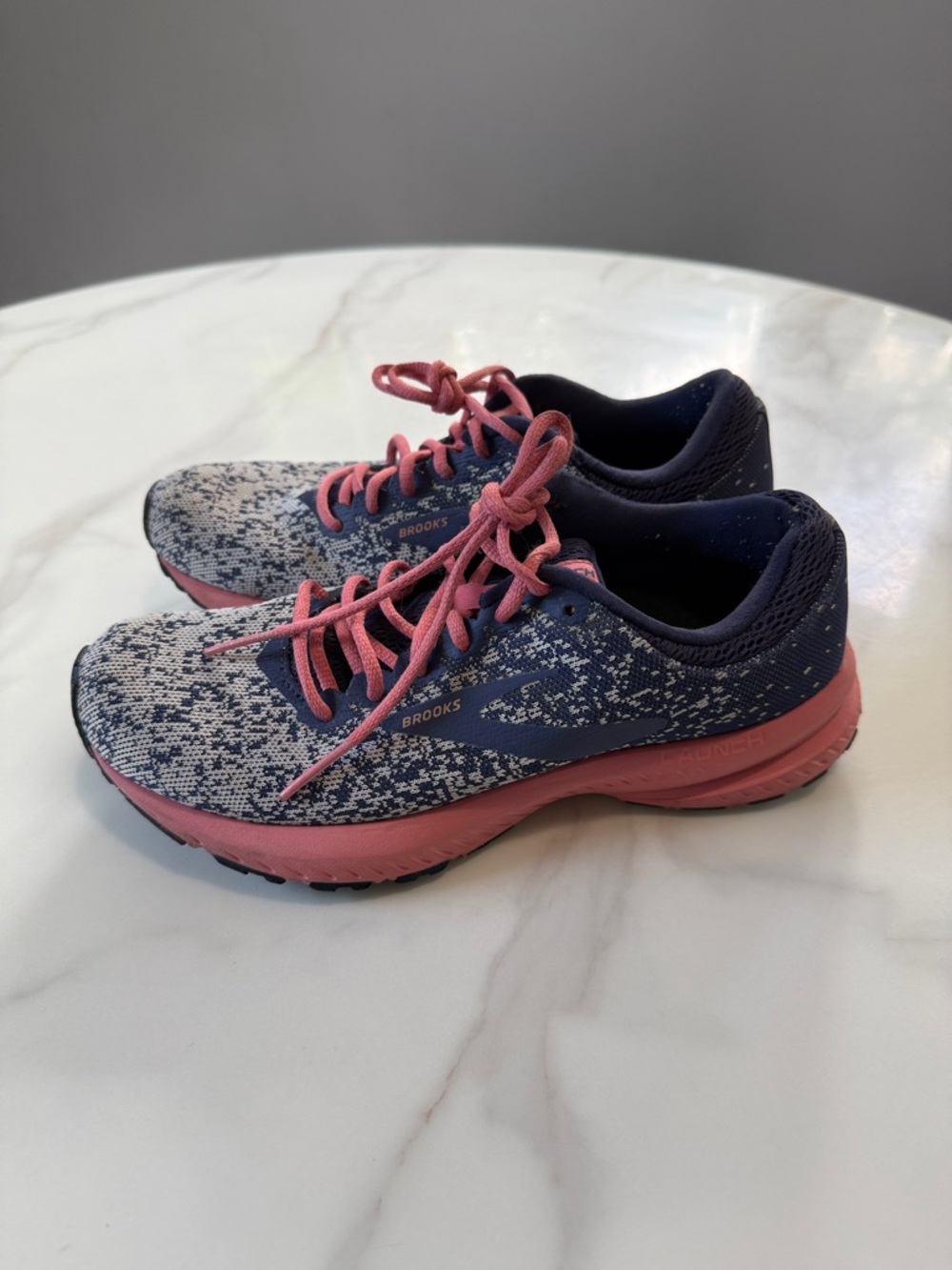Brooks Women's Navy Blue and Pink Running Sneakers